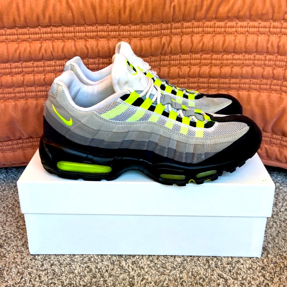 Nike Air Max ‘95’ Neon